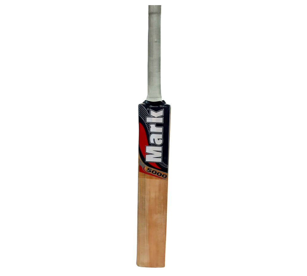 The Mark Kashmir Willow 5000 Cricket Bat is crafted from high-end Kashmir willow, providing superior durability and perfect balance for better control. It is designed for use with a leather ball, and features an ergonomically designed handle for improved grip and increased power.